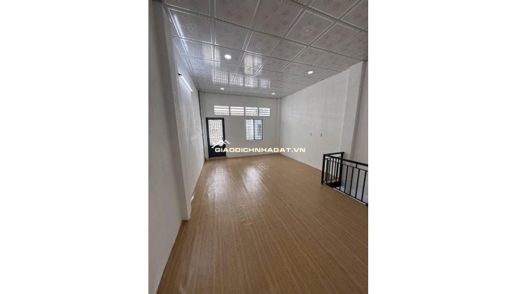 Nhà đẹp ngay Lý Thường Kiệt Q,10-Giá hơn 6 tỷ-hẻm thông nhiều đường-tiện ích xung quanh